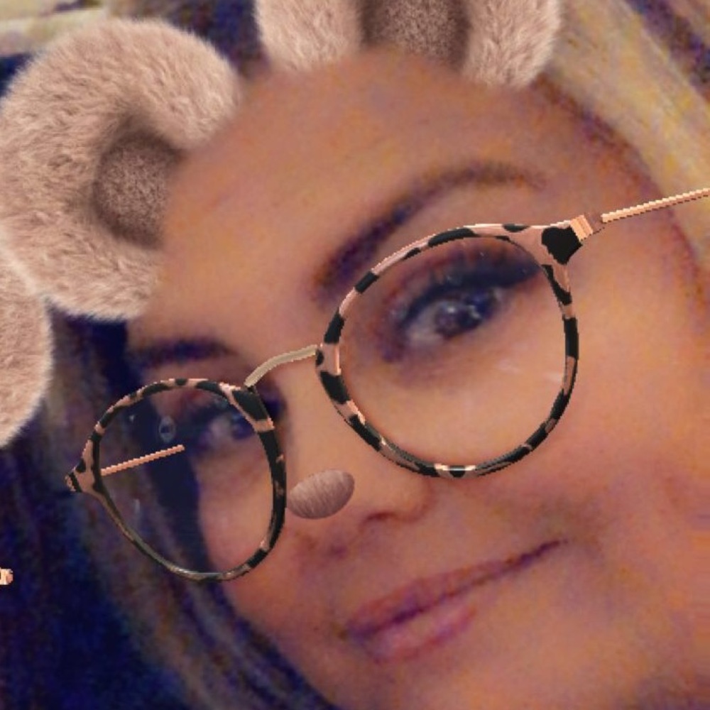 Meet your Posher, Nikki